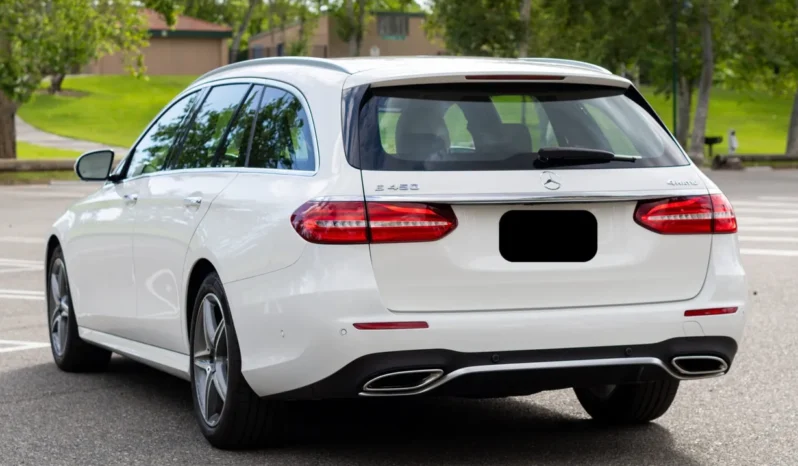 
								2019 Mercedes-Benz E450 4MATIC Wagon full									