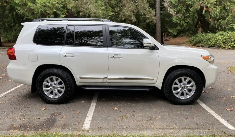 
								2014 Toyota Land Cruiser URJ200 full									