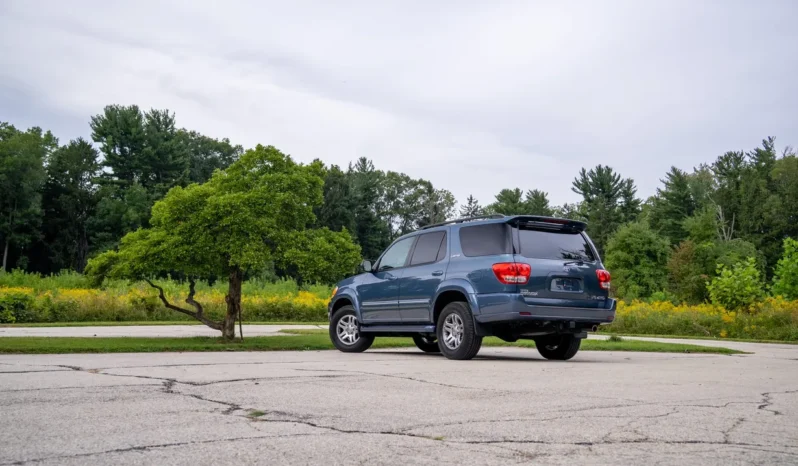 
								2006 Toyota Sequoia Limited full									