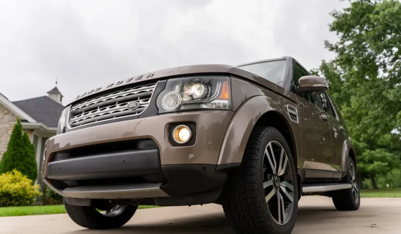 
								2015 Land Rover LR4 HSE Luxury full									