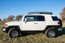 
										2014 Toyota FJ Cruiser full									