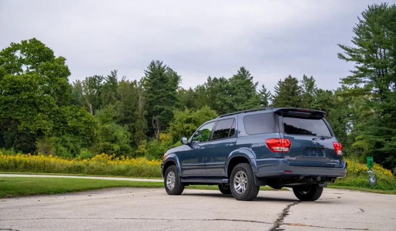 
								2006 Toyota Sequoia Limited full									