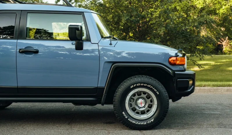 
								2014 Toyota FJ Cruiser Trail Teams Ultimate Edition full									