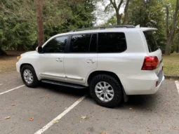 
										2014 Toyota Land Cruiser URJ200 full									