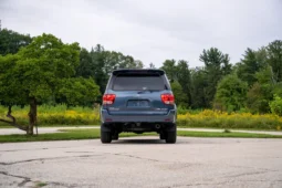 
										2006 Toyota Sequoia Limited full									