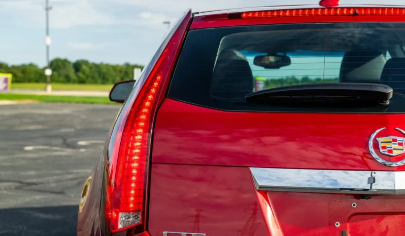 
								2012 Cadillac CTS-V Wagon Supercharged full									