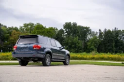 
										2006 Toyota Sequoia Limited full									
