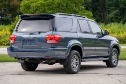 
										2006 Toyota Sequoia Limited full									