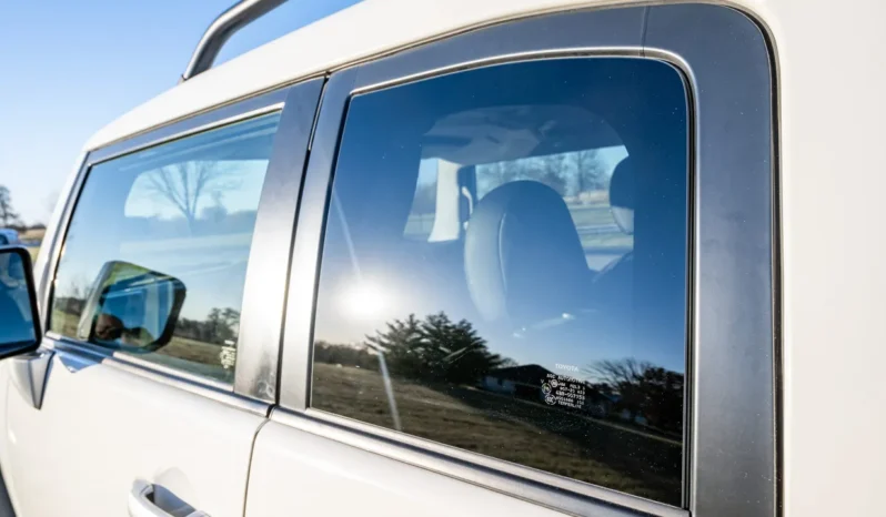 
								2014 Toyota FJ Cruiser full									