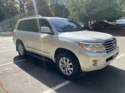 
										2014 Toyota Land Cruiser URJ200 full									