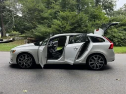 
										2018 Volvo V60 T6 Polestar full									