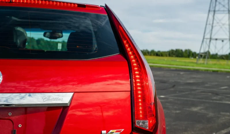 
								2012 Cadillac CTS-V Wagon Supercharged full									