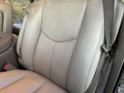 
										2005 GMC Yukon XL SLT full									