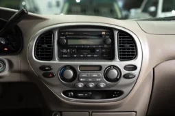 
										2006 Toyota Sequoia Limited full									