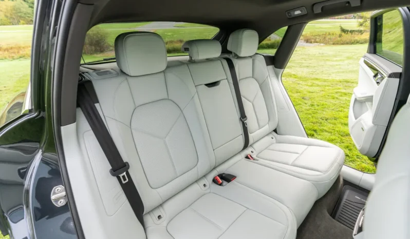 
								2018 Porsche Macan S full									