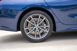 
										2019 BMW 330i xDrive Sedan full									