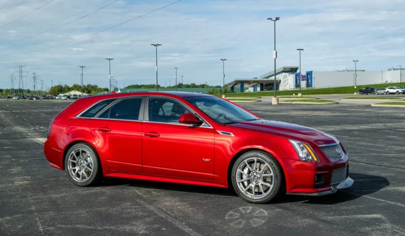 
								2012 Cadillac CTS-V Wagon Supercharged full									