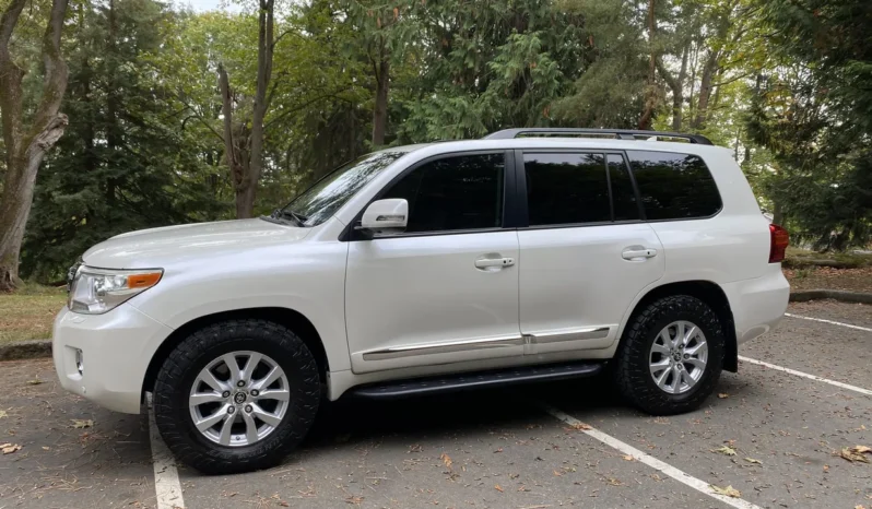 
								2014 Toyota Land Cruiser URJ200 full									