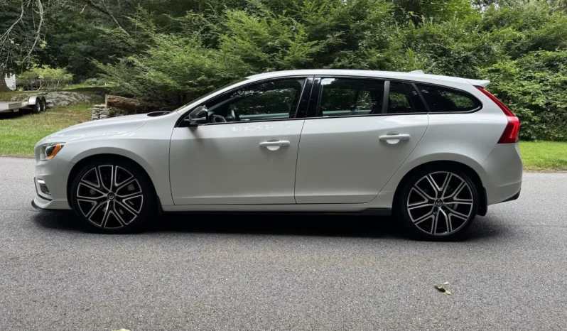 
								2018 Volvo V60 T6 Polestar full									
