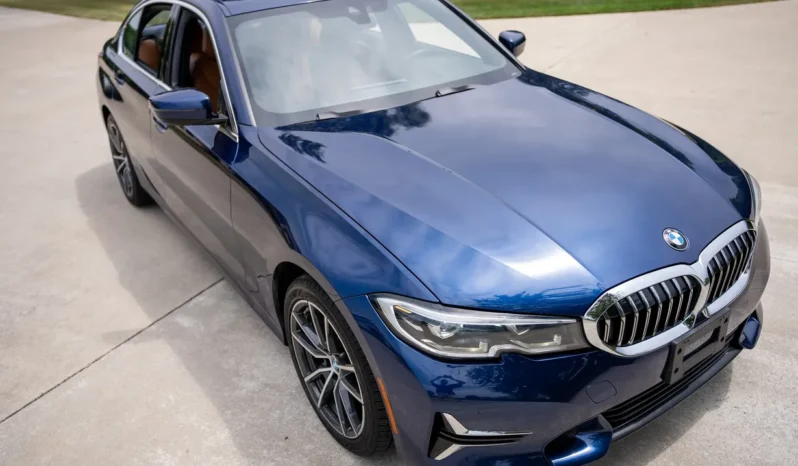 
								2019 BMW 330i xDrive Sedan full									