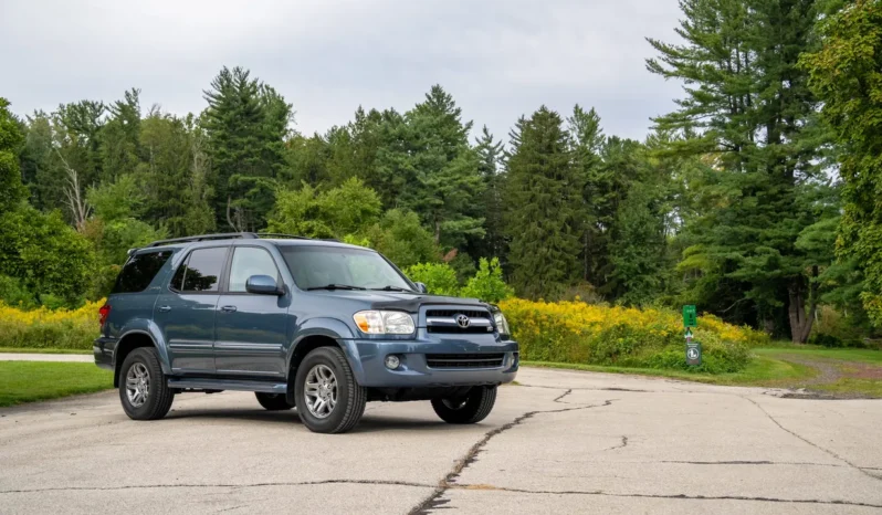 
								2006 Toyota Sequoia Limited full									