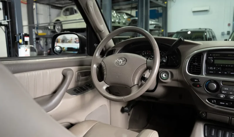
								2006 Toyota Sequoia Limited full									