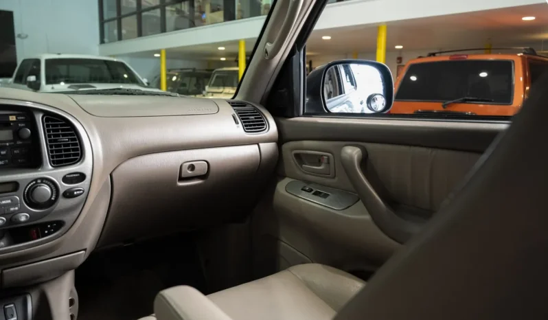 
								2006 Toyota Sequoia Limited full									