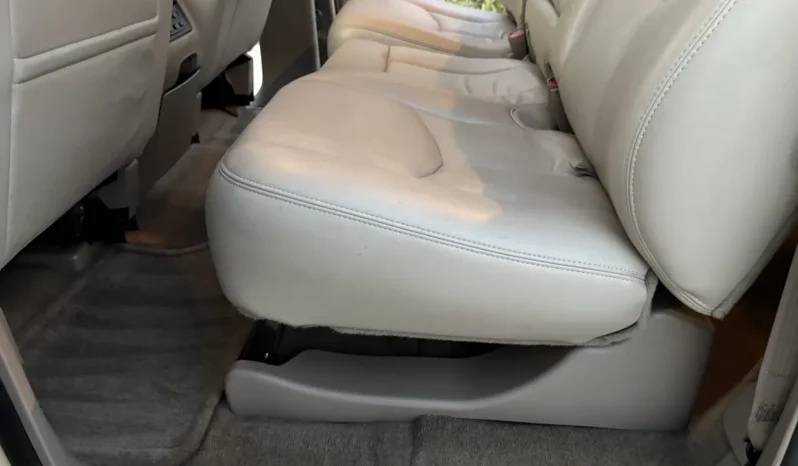 
								2005 GMC Yukon XL SLT full									