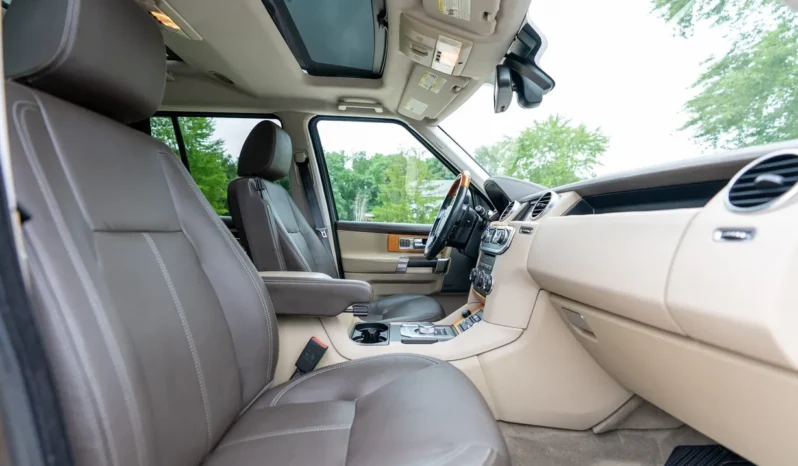 
								2015 Land Rover LR4 HSE Luxury full									