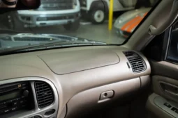 
										2006 Toyota Sequoia Limited full									