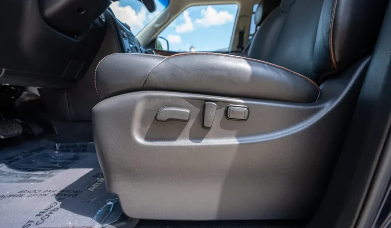 
								2017 Nissan Armada Platinum full									
