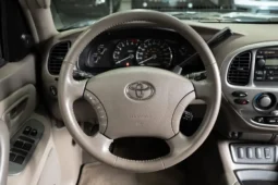 
										2006 Toyota Sequoia Limited full									