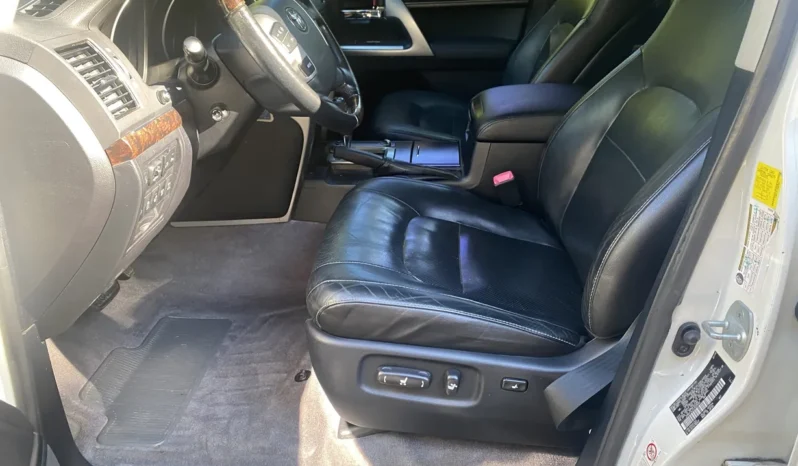 
								2014 Toyota Land Cruiser URJ200 full									