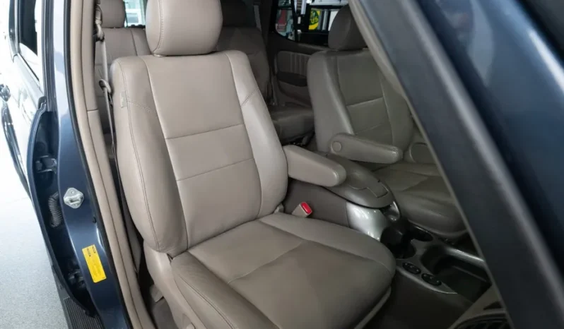 
								2006 Toyota Sequoia Limited full									