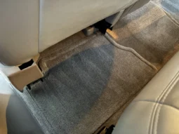 
										2005 GMC Yukon XL SLT full									