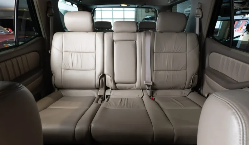 
								2006 Toyota Sequoia Limited full									
