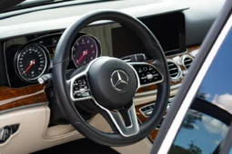 
										2019 Mercedes-Benz E450 4MATIC Wagon full									