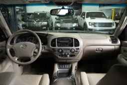 
										2006 Toyota Sequoia Limited full									