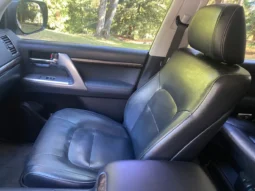 
										2014 Toyota Land Cruiser URJ200 full									