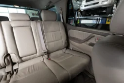 
										2006 Toyota Sequoia Limited full									
