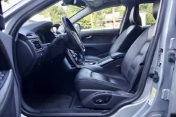 
										2012 Volvo XC70 3.2 full									