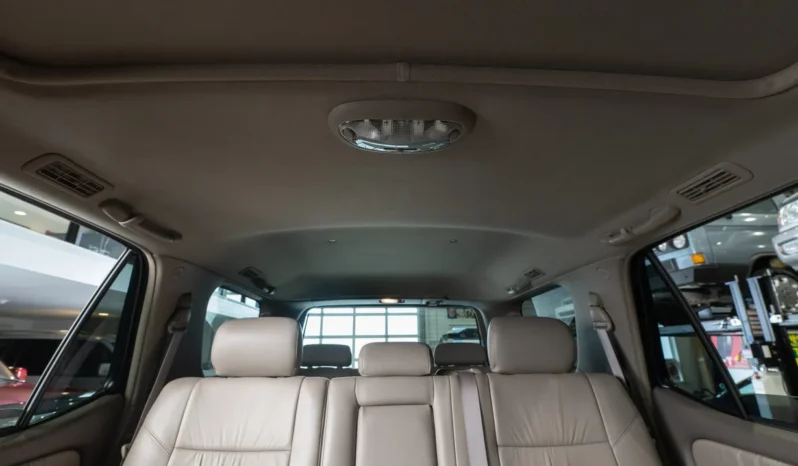 
								2006 Toyota Sequoia Limited full									