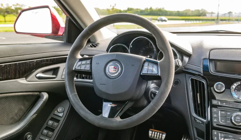
								2012 Cadillac CTS-V Wagon Supercharged full									