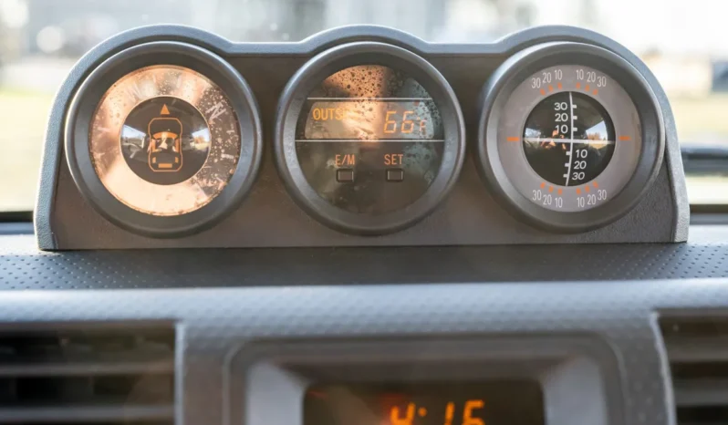 
								2014 Toyota FJ Cruiser full									