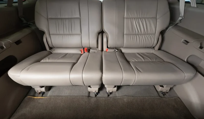 
								2006 Toyota Sequoia Limited full									