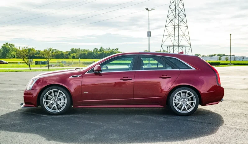 
								2012 Cadillac CTS-V Wagon Supercharged full									
