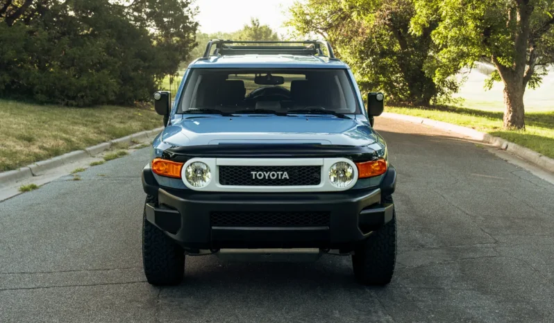 
								2014 Toyota FJ Cruiser Trail Teams Ultimate Edition full									