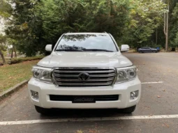 
										2014 Toyota Land Cruiser URJ200 full									