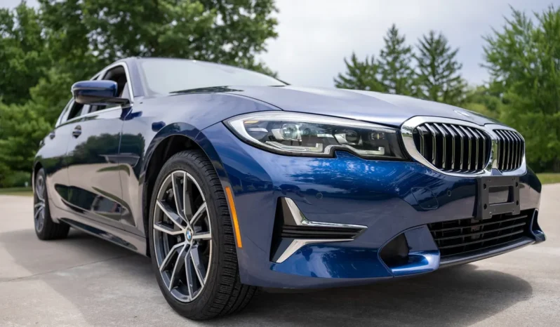 
								2019 BMW 330i xDrive Sedan full									