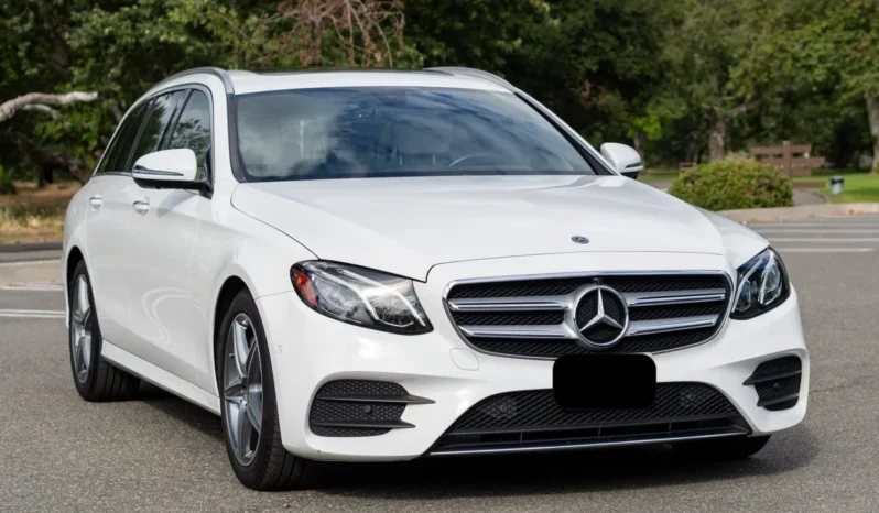 
								2019 Mercedes-Benz E450 4MATIC Wagon full									